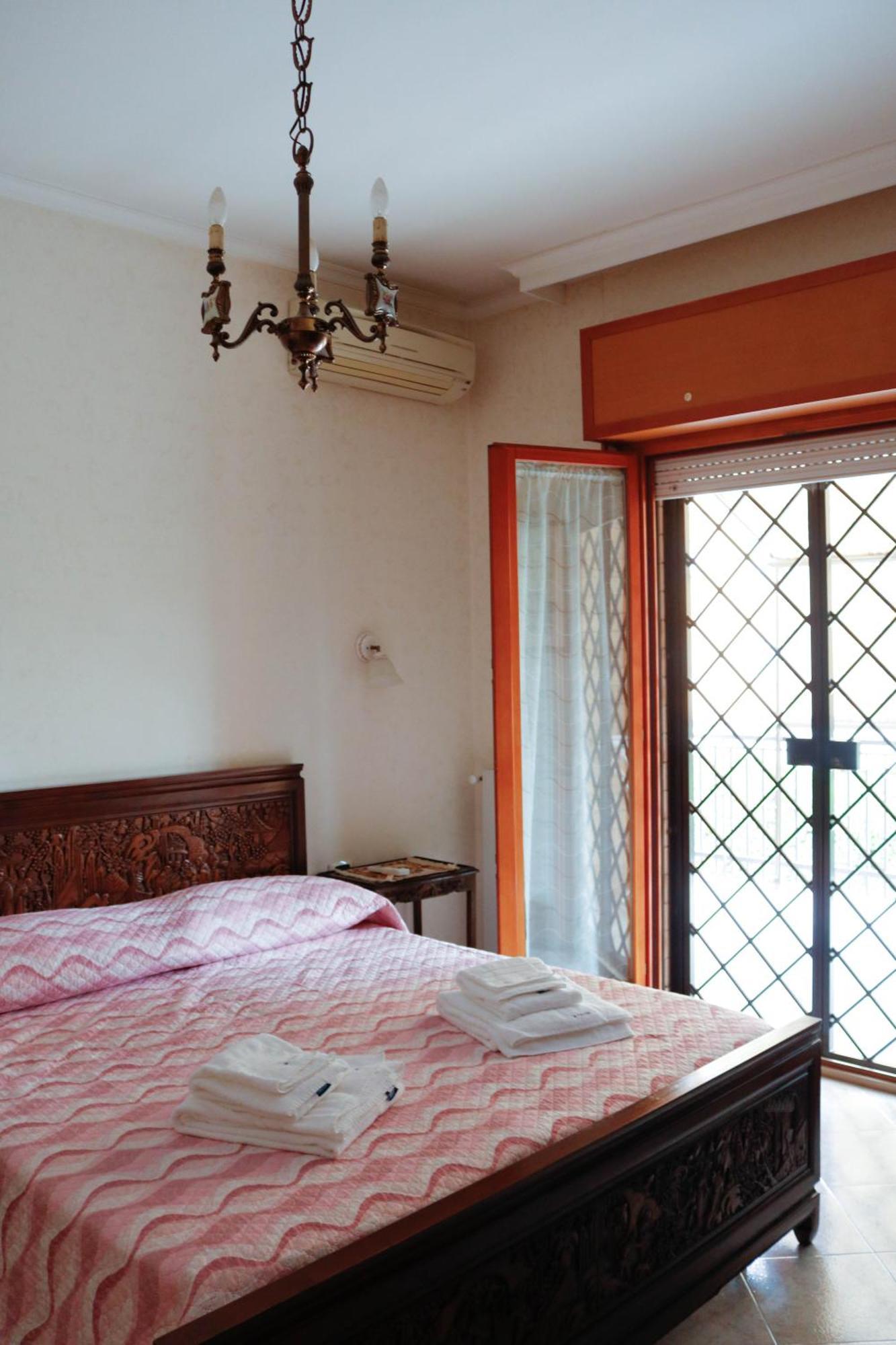 La Posada Roma Villa Esterno foto